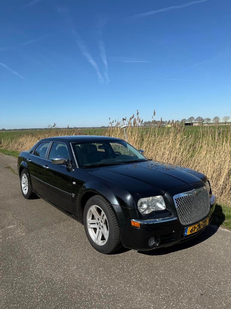Chrysler 300C 3.0 CRD V6 AUT 2008 Zwart, Auto's, Chrysler, Automaat, Origineel Nederlands, Bedrijf, Diesel