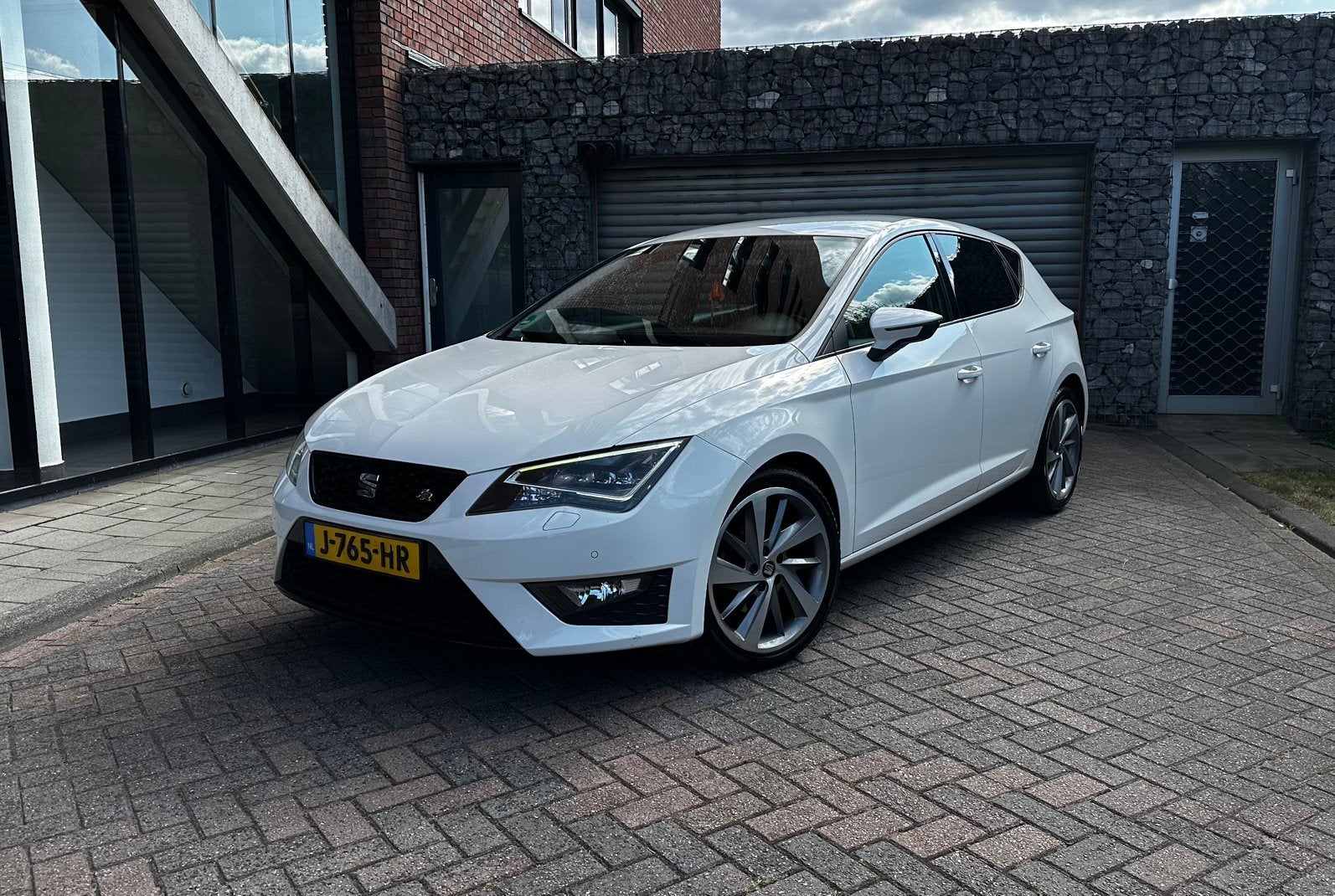Seat Leon 1.4 TSI ACT FR 150PK (bj 2016) NAVI | PDC | LED, Voorwielaandrijving, 1141 kg, 4 cilinders, 150 pk