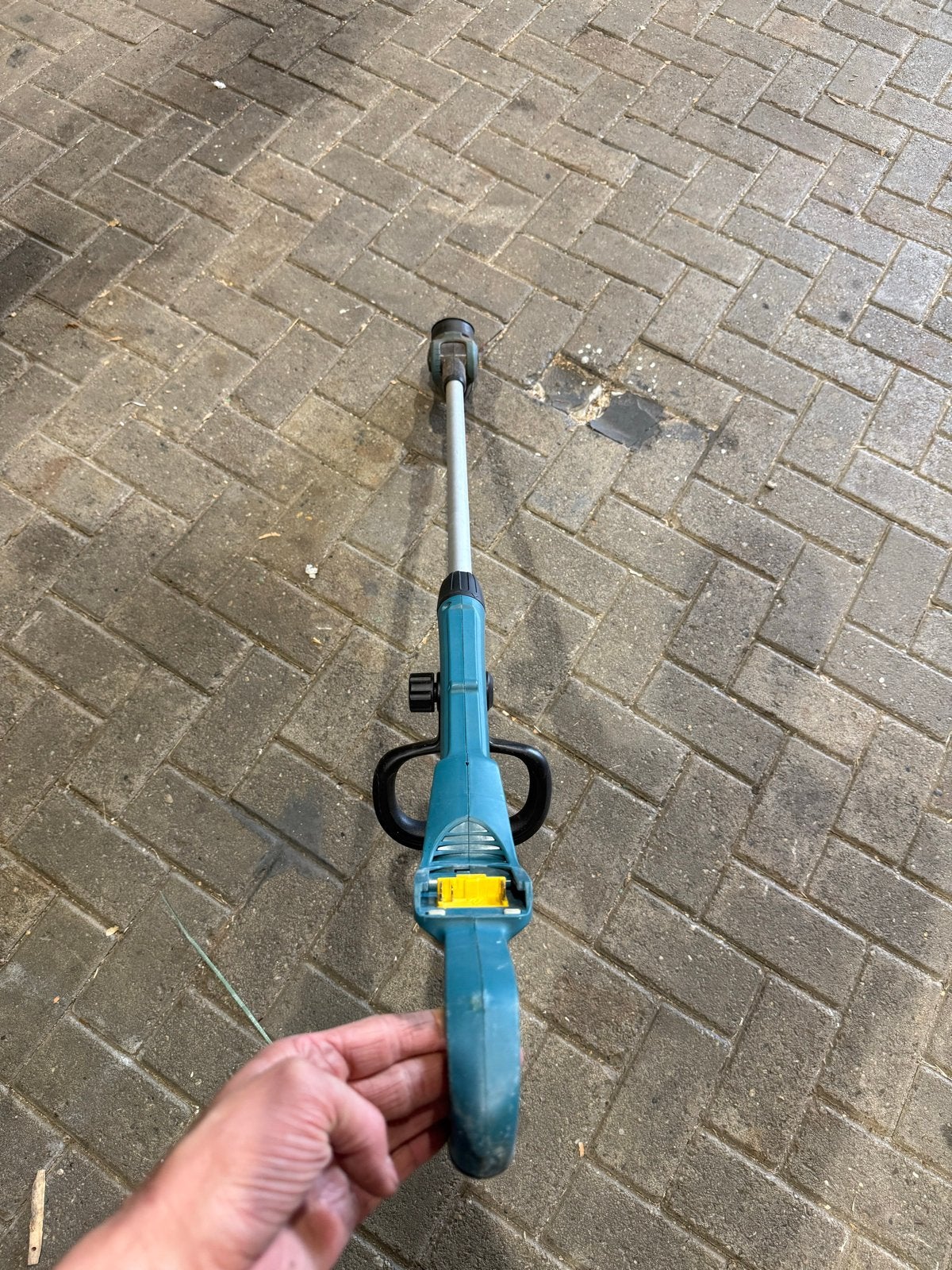 Makita DUR181 Accu Grastrimmer 18V, Ophalen of Verzenden, Gebruikt, 10 tot 30 cm, Accu