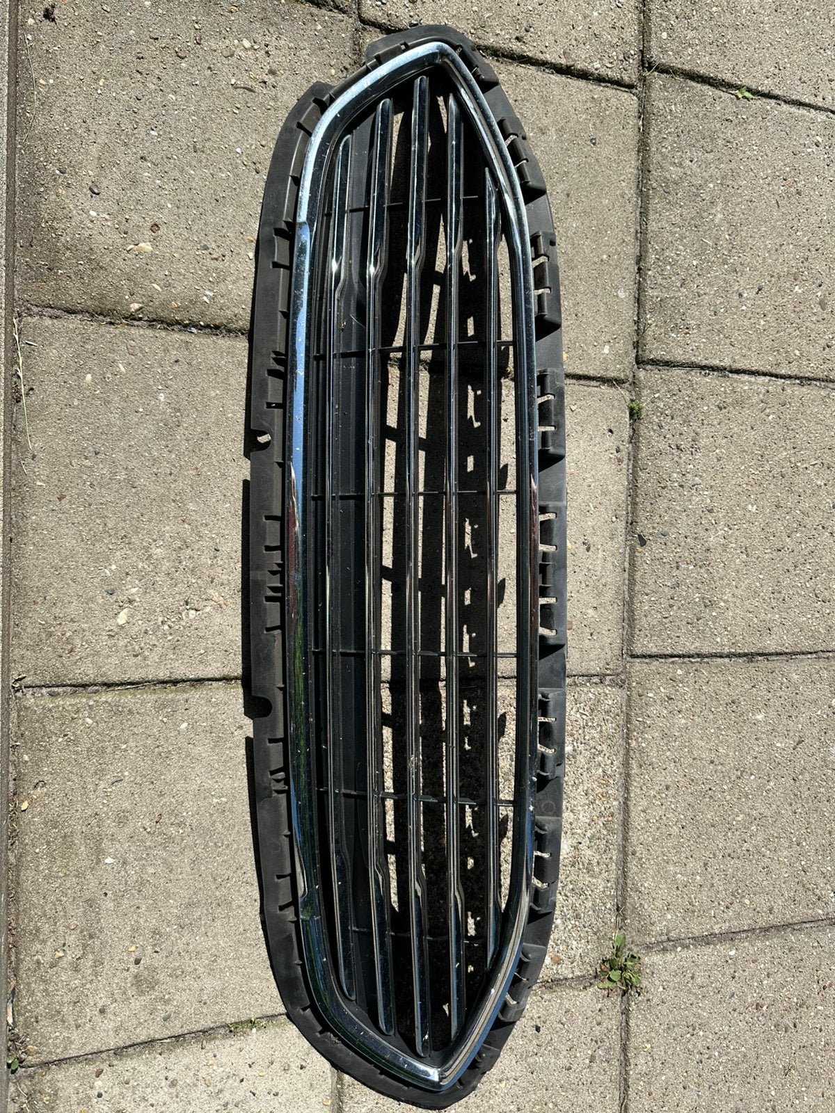 Ford fiesta grill boven chroom, Auto-onderdelen, Gebruikt, Voor, Ophalen of Verzenden, Ford