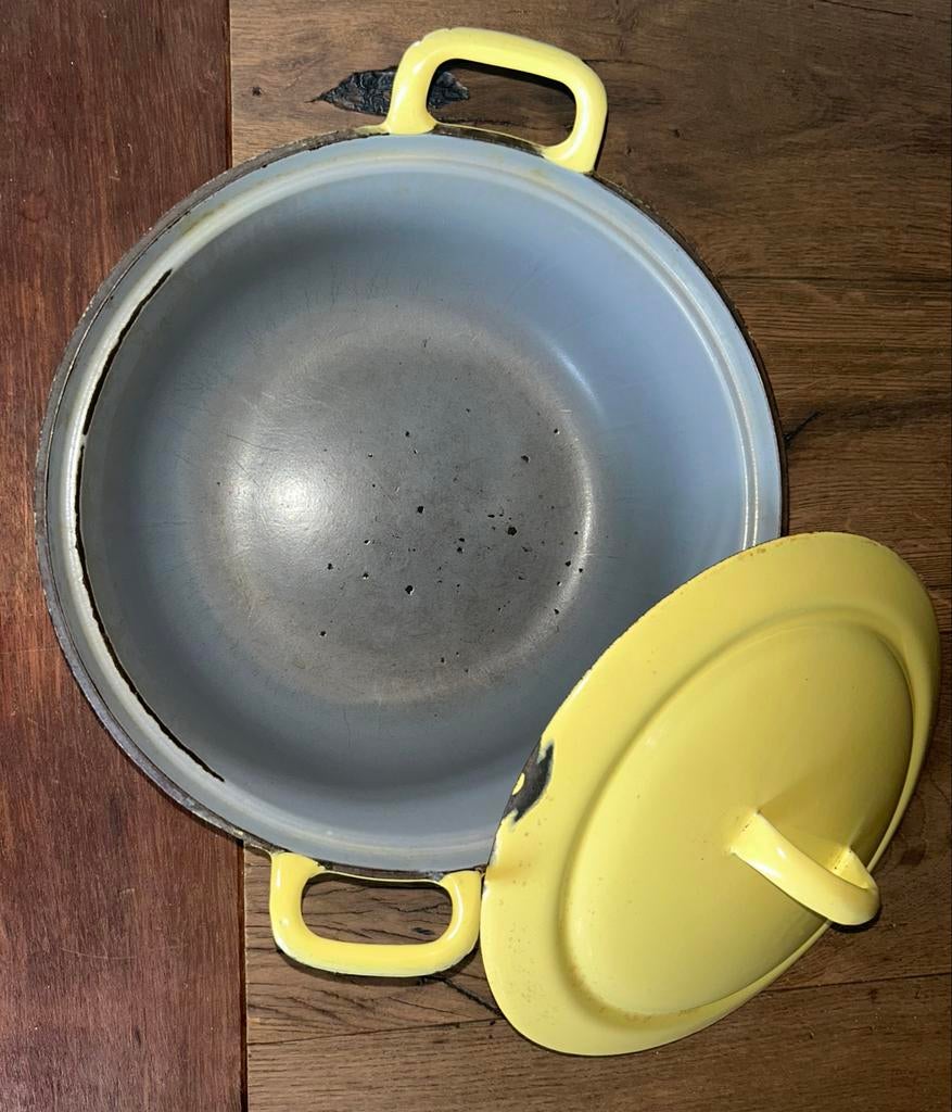 DRU zware gietijzeren braadpan 28 cm - Geel, Ophalen of Verzenden, Gebruikt, Gietijzer, Koekenpan of Braadpan