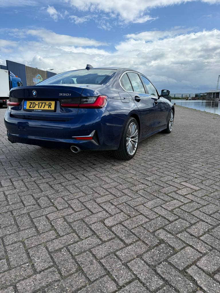 BMW 330i High Executive 258PK Automaat | CarPlay | 67DKM, Auto's, BMW, Automaat, 1998 cc, Beige, 4 cilinders