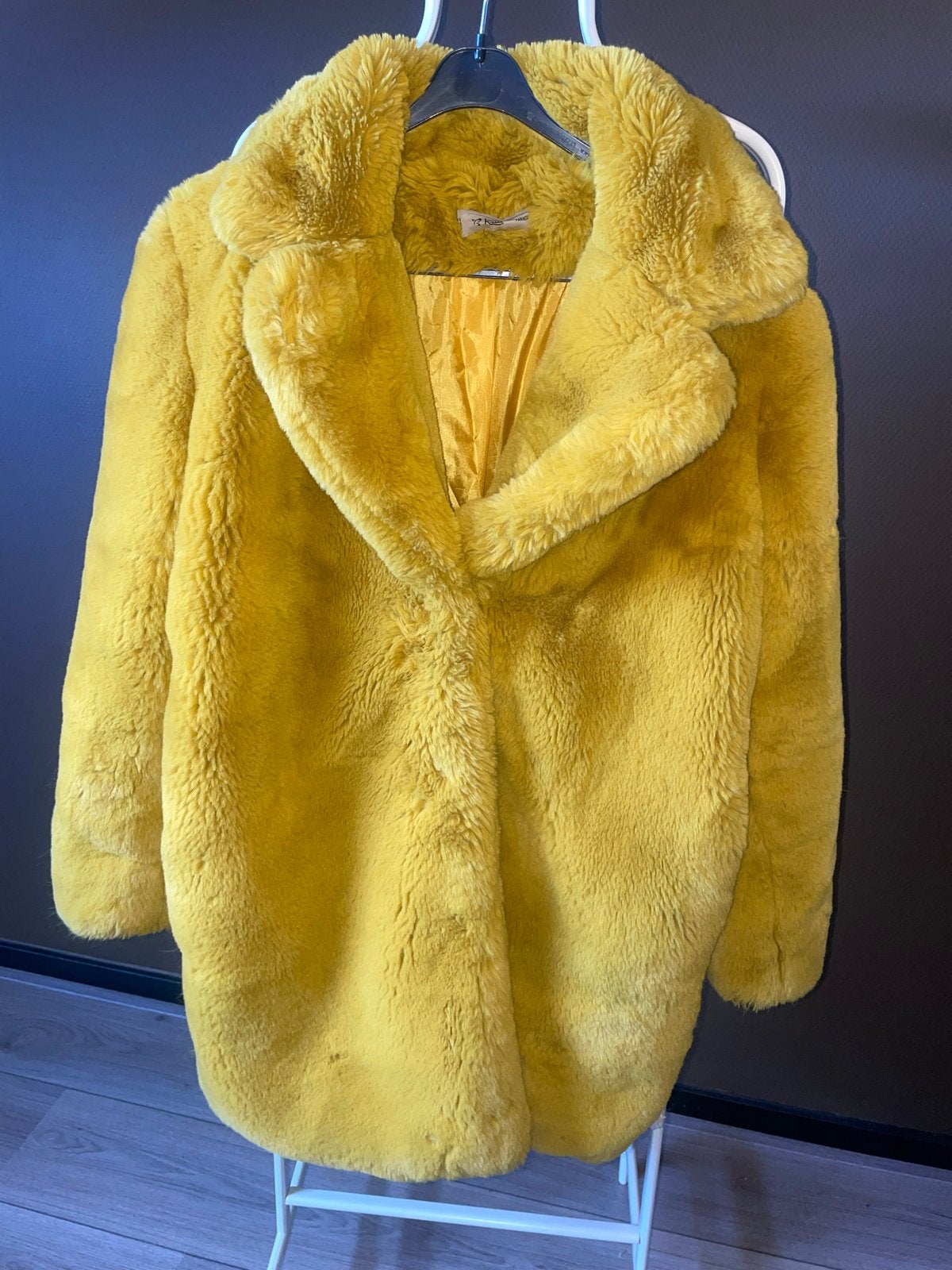 Mosterdgele bontjas maat S voor de winter, Ophalen of Verzenden, Gedragen, Maat 36 (S), Geel