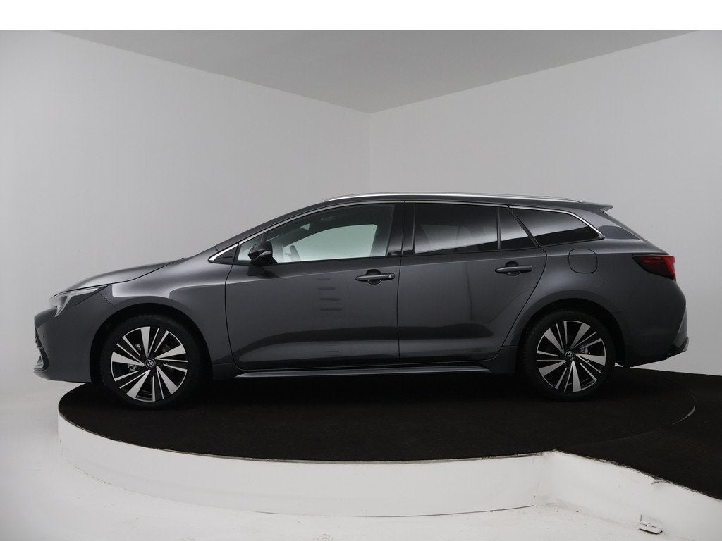 Toyota Corolla Touring Sports Hybrid 140 Dynamic | All-seaso, 12 maanden, 450 kg, 4 cilinders, Origineel Nederlands