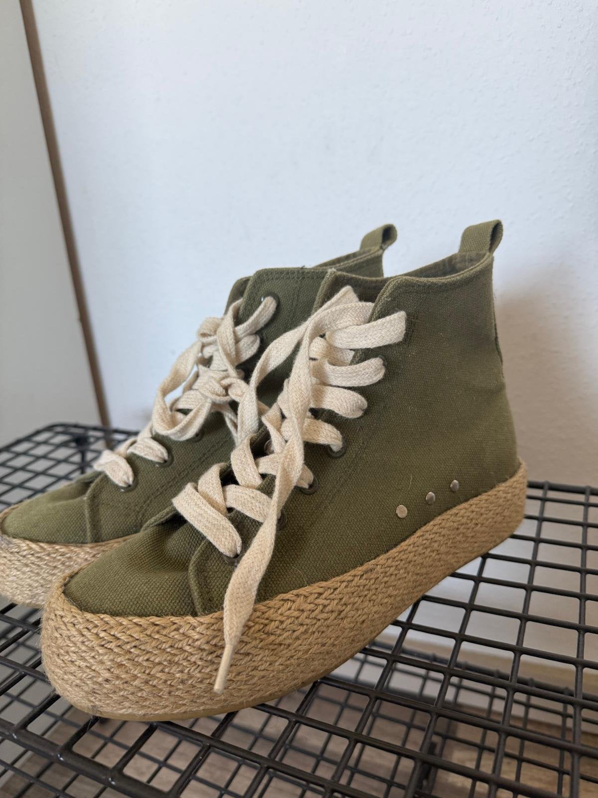 Sacha essentials - Groene schoenen met jute zool, Ophalen of Verzenden, Groen, Sneakers of Gympen, Zo goed als nieuw