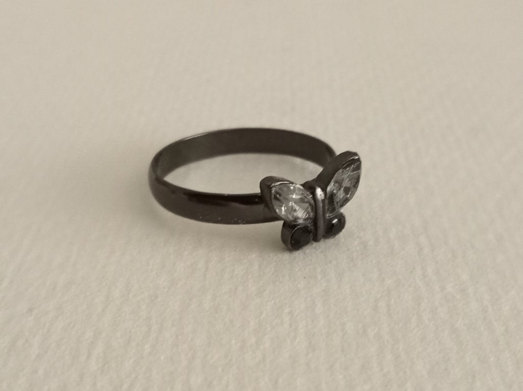 Ring zwart metaal vlinder strass kristal steentjes, Met kristal, Overige materialen, Zwart, Ophalen of Verzenden