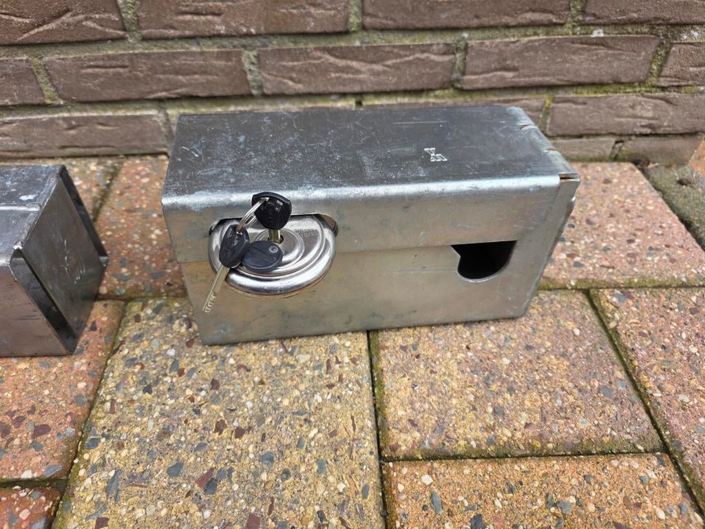 Disselslot met twee sleutels, Ophalen of Verzenden, Gebruikt