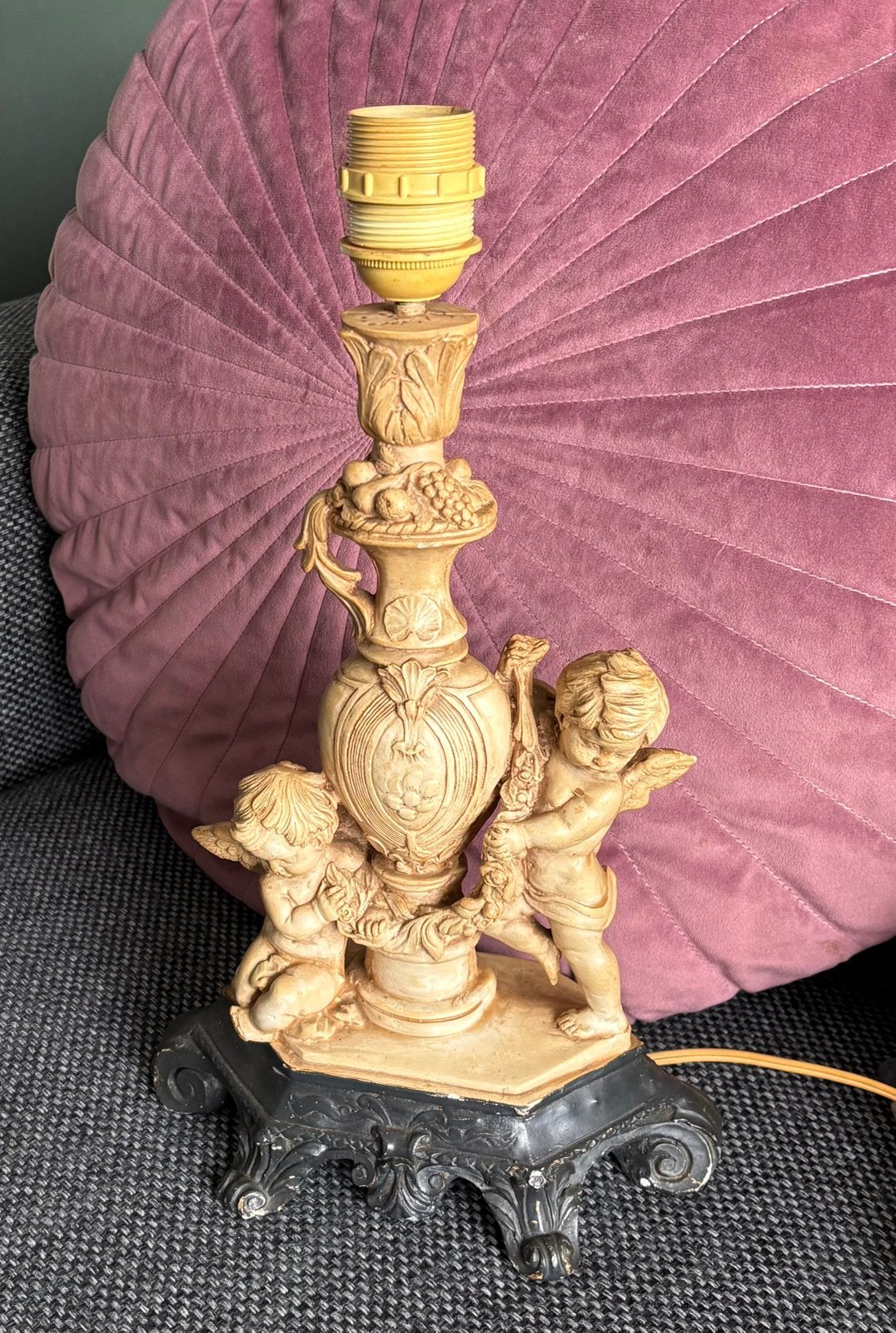 Oude Lampenvoet met engeltjes, Ophalen of Verzenden, Gebruikt