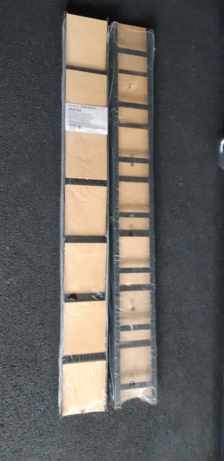2 Nieuwe CD Rekjes (Ikea), Ophalen, Nieuw, Metaal, 25 tot 75 discs