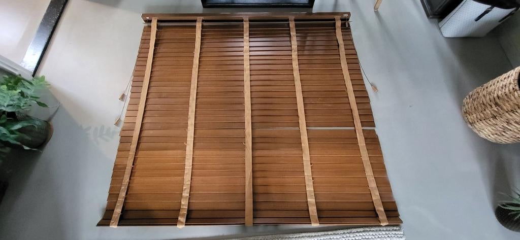 Te koop jaloezie, Ophalen, Zo goed als nieuw
