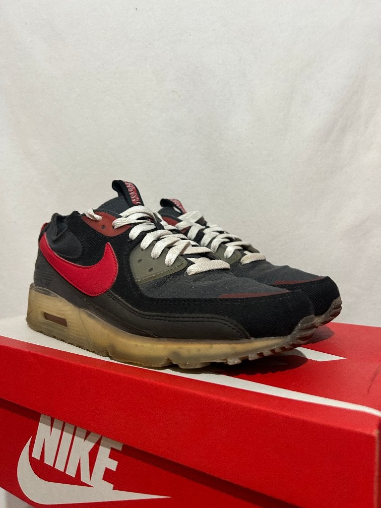 ALS NIEUW Maat 45 - Nike Air Max 90 Terrascape Anthracit Red, Overige kleuren, Verzenden, Nike, Nike