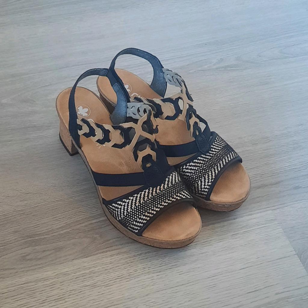 Rieker sandalen maat 39, Kleding | Dames, Schoenen, Ophalen of Verzenden, Zo goed als nieuw, Sandalen of Muiltjes