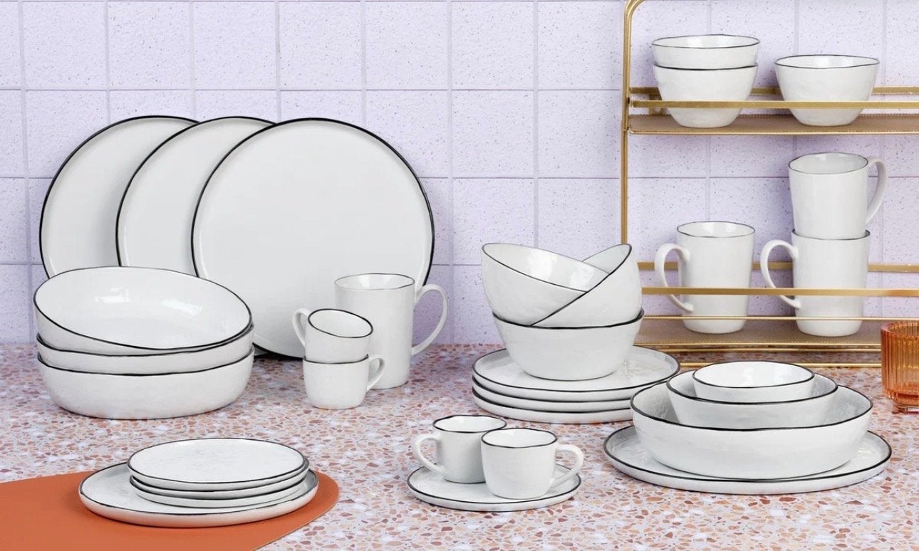 Bjorn- Stijlvol wit servies met zwarte rand (sneeuwit), Ophalen, Overige merken, Keramiek, Zo goed als nieuw