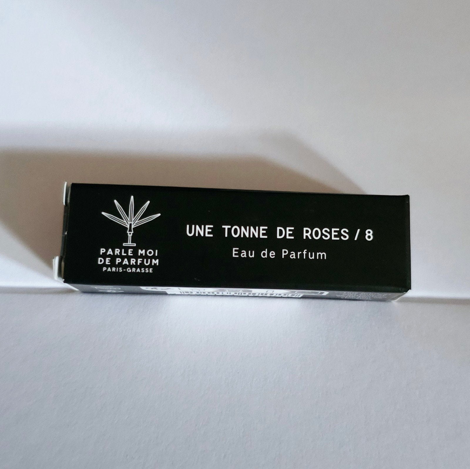 NU €2,50 ‼️ Une Tonne de Roses 8 Parle Moi de Parfum, Ophalen of Verzenden, Nieuw