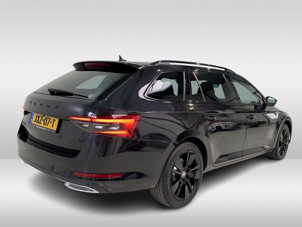 Skoda Superb Combi 1.4 TSI iV 218pk Sportline Business, Auto's, Skoda, Gebruikt, Euro 6, Zwart, Plug-in hybride