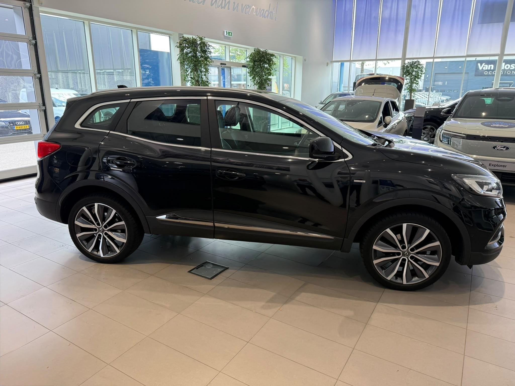 Renault Kadjar 1.3 TCe Black Edition PANORAMA DAK | STOEL VE, Auto's, Voorwielaandrijving, Gebruikt, Euro 6, 4 cilinders