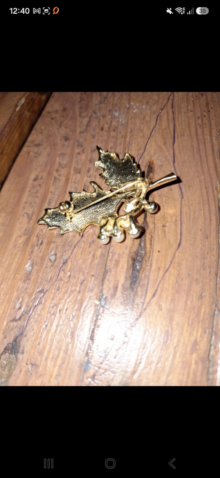Trifari parelblad broche, vintage, Met strass, Overige materialen, 4 tot 7 cm, Gebruikt