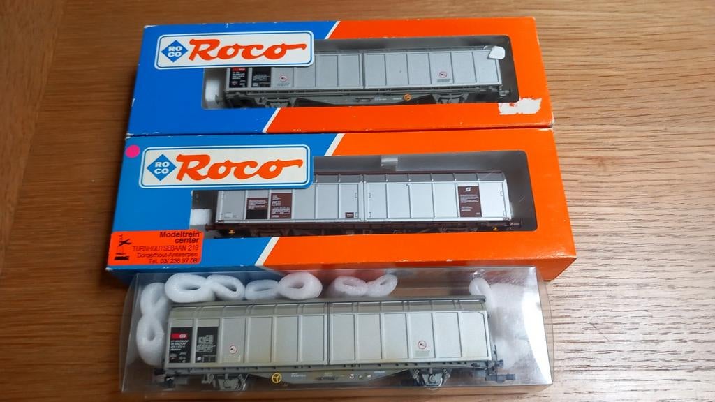 Roco Gesloten goederen wagons, Hobby en Vrije tijd, Modeltreinen | H0, Zo goed als nieuw, Wagon, Gelijkstroom, Roco, NS, Ophalen of Verzenden