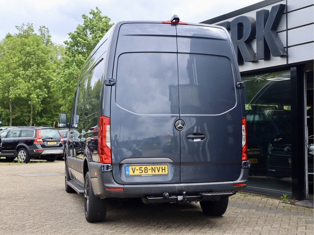 Mercedes-Benz Sprinter 317 AUTOMAAT L2H2 LED CRUISE AIRCO, Auto's, Bestelauto's, Automaat, Achterwielaandrijving, Gebruikt, 4 cilinders