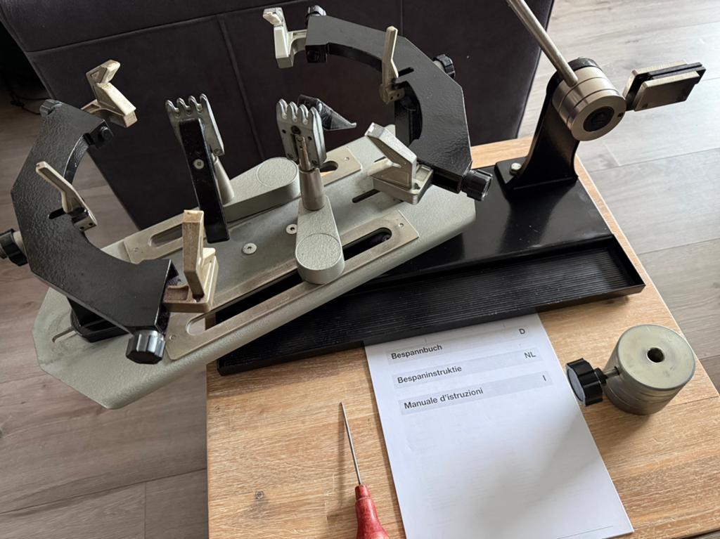 Bespanmachine Tyger, Sport en Fitness, Tennis, Overige merken, L00, Ophalen of Verzenden, Zo goed als nieuw