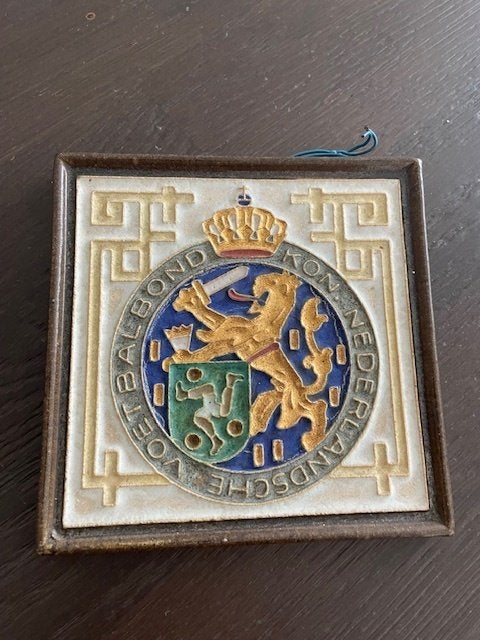 Tegel van de Porceleyne Fles KNVB, Antiek en Kunst, Ophalen of Verzenden