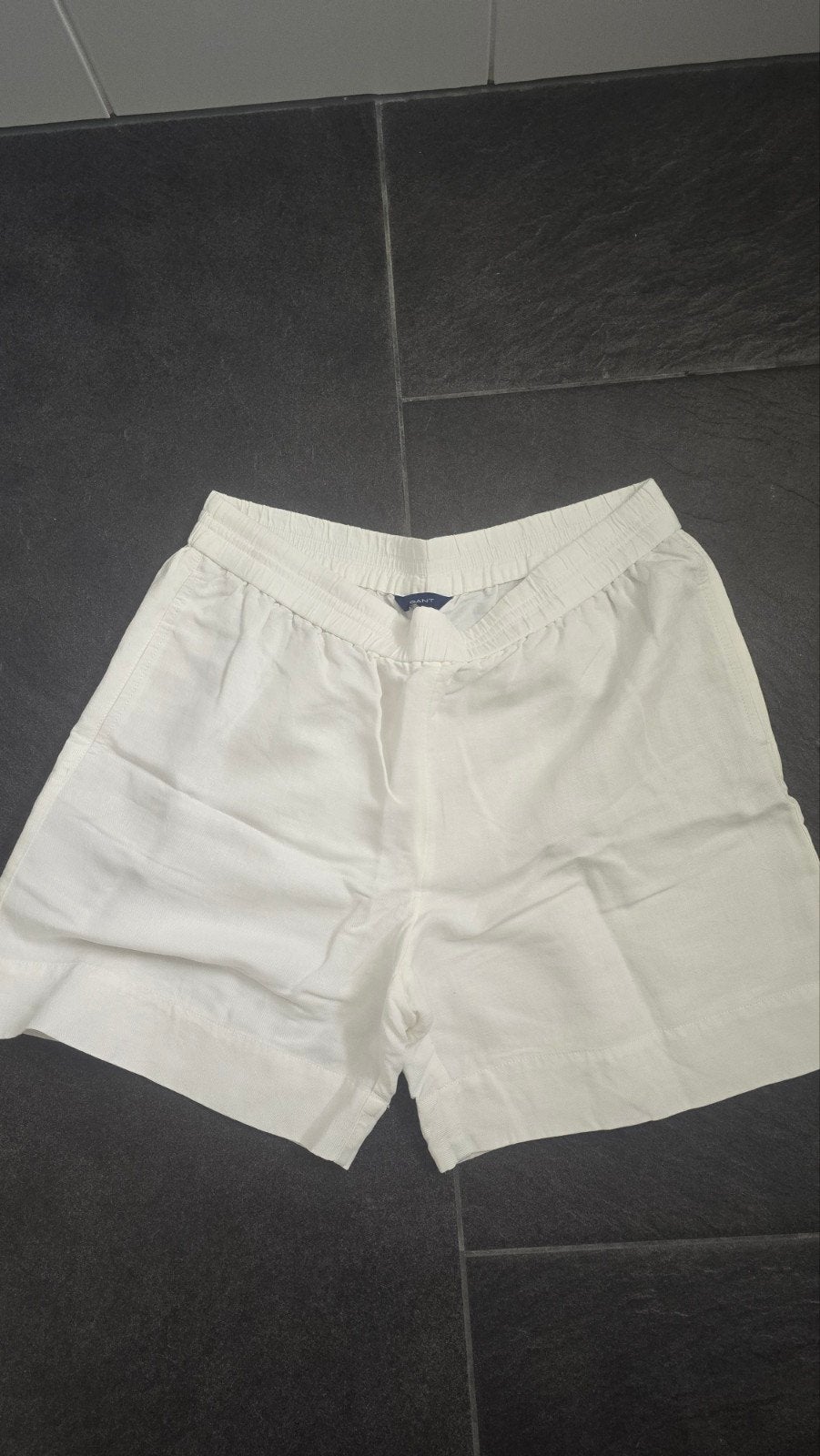 Gant dames shorts XL - Zo goed als nieuw, Kleding | Dames, Kort, Wit, Maat 46/48 (XL) of groter, Ophalen of Verzenden