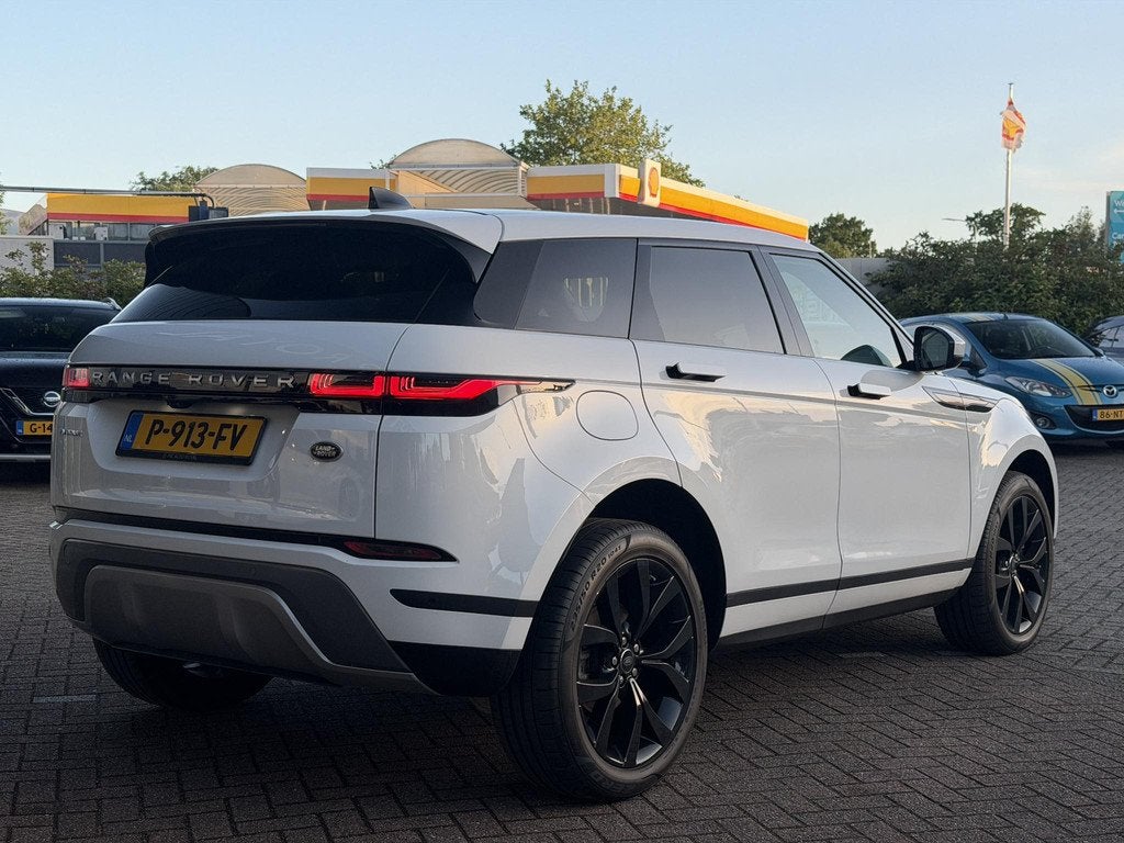 Land Rover Range Rover Evoque 2.0 D150 AWD R- Dynamic | PANO, Automaat, Gebruikt, 4 cilinders, 1848 kg