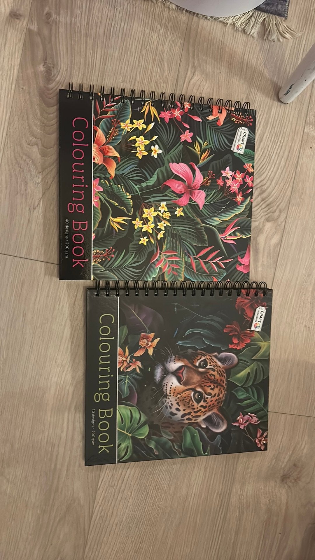 Kleurboek helemaal nieuw verschillende platen, Ophalen of Verzenden, Zo goed als nieuw