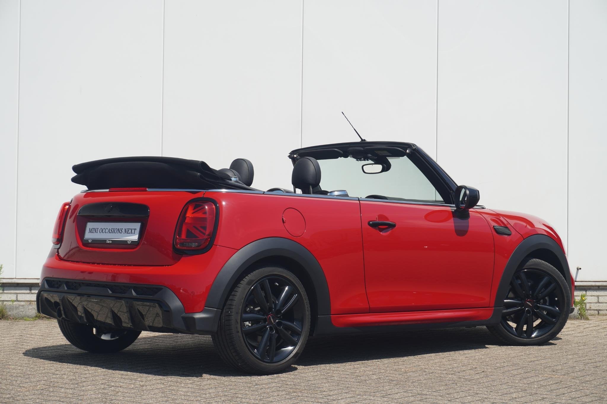 MINI Cabrio Cooper C | John Cooper Works Pakket | Comfort Ac, Auto's, Gebruikt, 4 stoelen, Bedrijf, 19 km/l