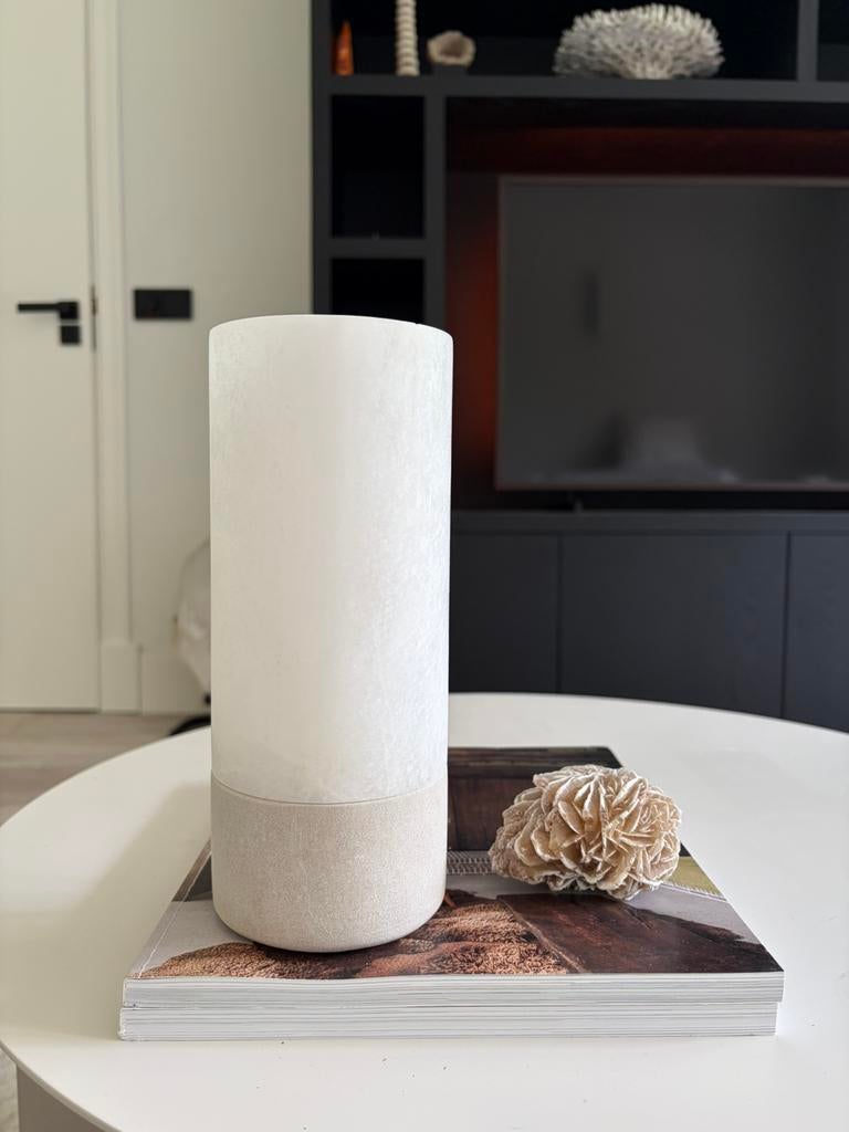 Olvar windlicht L alabaster en zandsteen RAF Deluxe, Huis en Inrichting, Ophalen of Verzenden, Nieuw, Overige materialen, 25 tot 50 cm