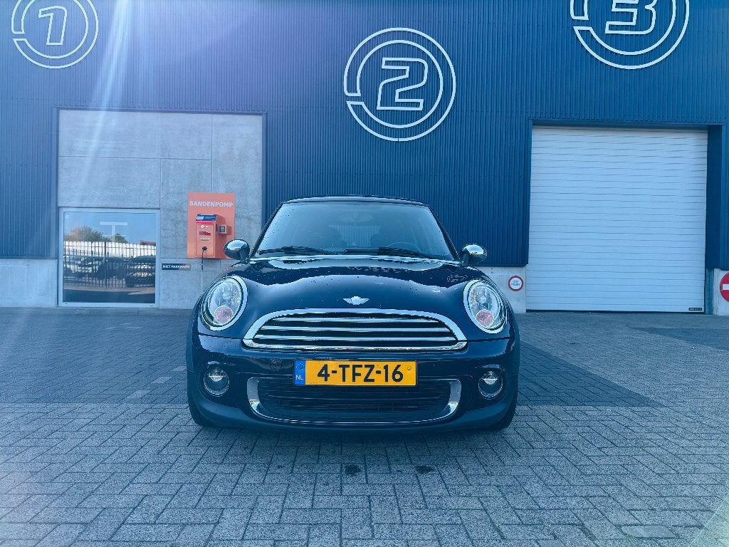 Mini Cooper 1.6 Chili, Auto's, Euro 5, Achterwielaandrijving, Zwart, 4 cilinders