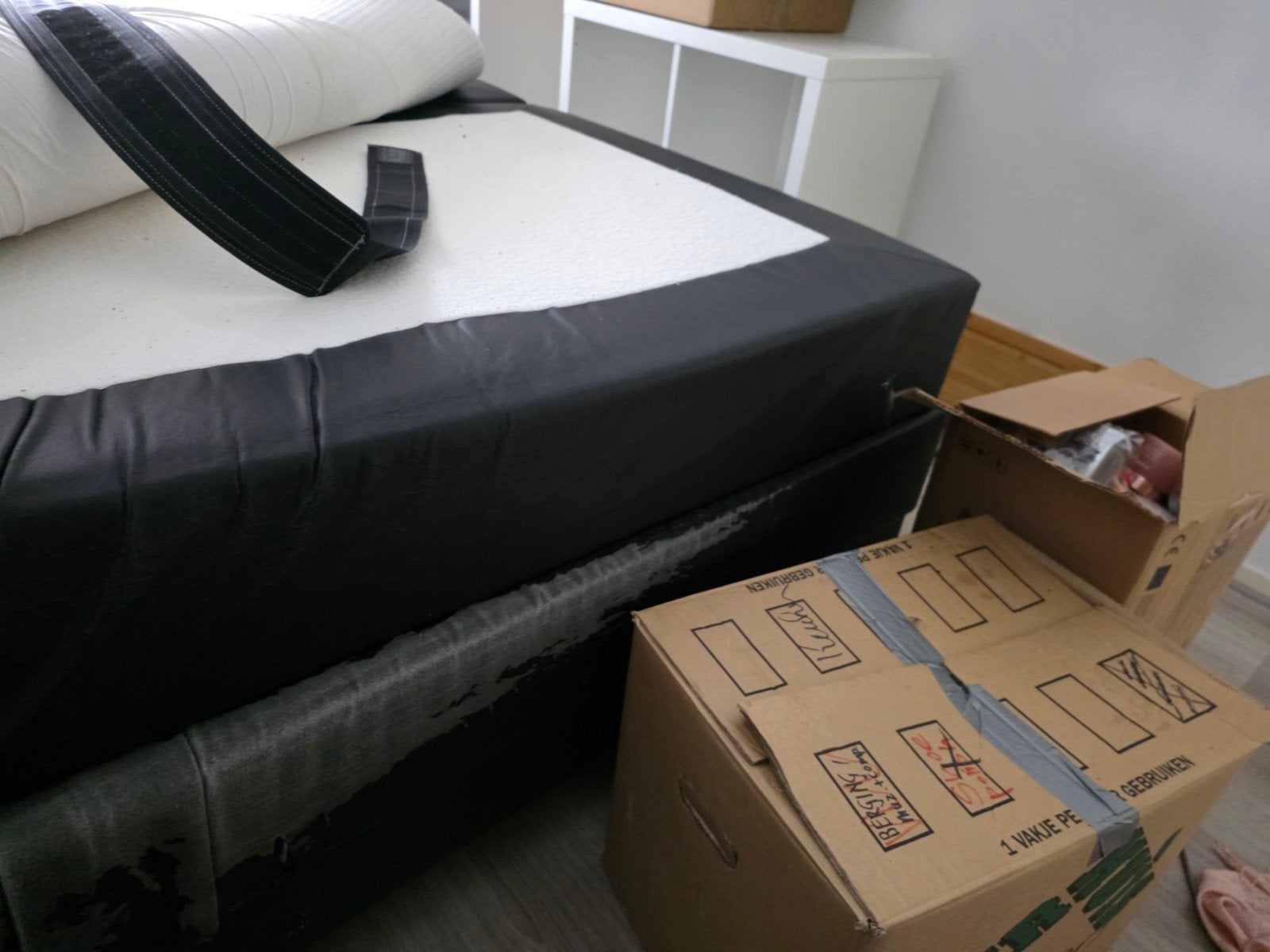 Elektrische boxspring met matras 180x200, Zwart, Tweepersoons, Ophalen of Verzenden, 180 cm