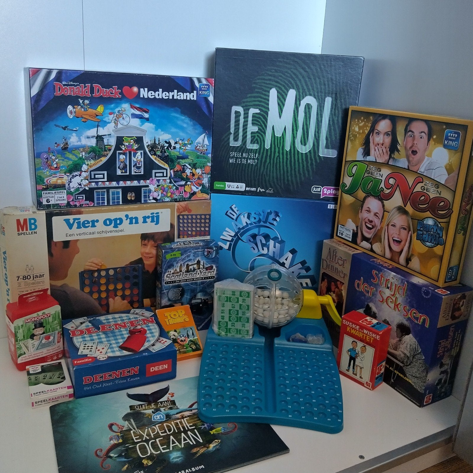 doos vol met spellen, Ophalen, Zo goed als nieuw