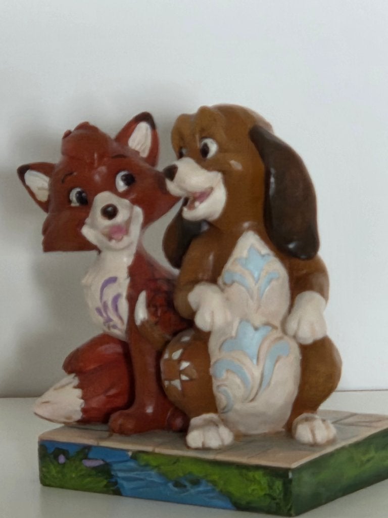 Disney Traditions Fox and the Hound, Ophalen of Verzenden, Overige figuren, Zo goed als nieuw, Beeldje of Figuurtje