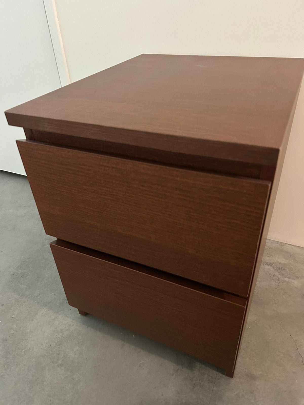 Nachtkastje Ikea bruin, Ophalen, Zo goed als nieuw, Minder dan 45 cm