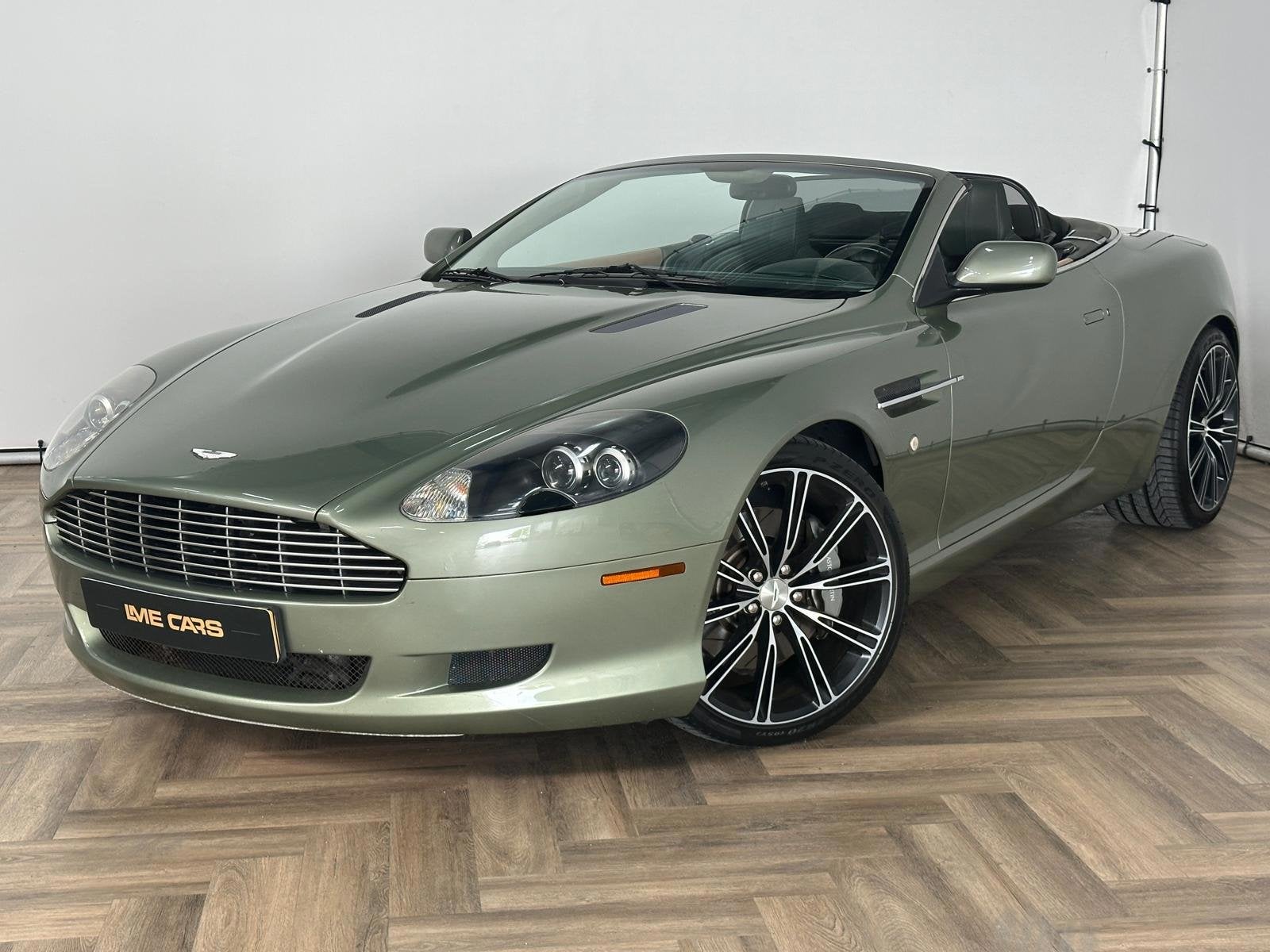 Aston Martin DB9
