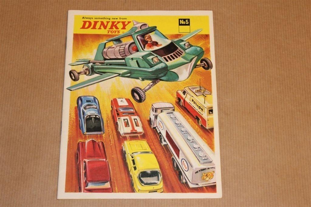 Oude Dinky Toys Catalogus - No. 5 - Circa 1965, Ophalen of Verzenden