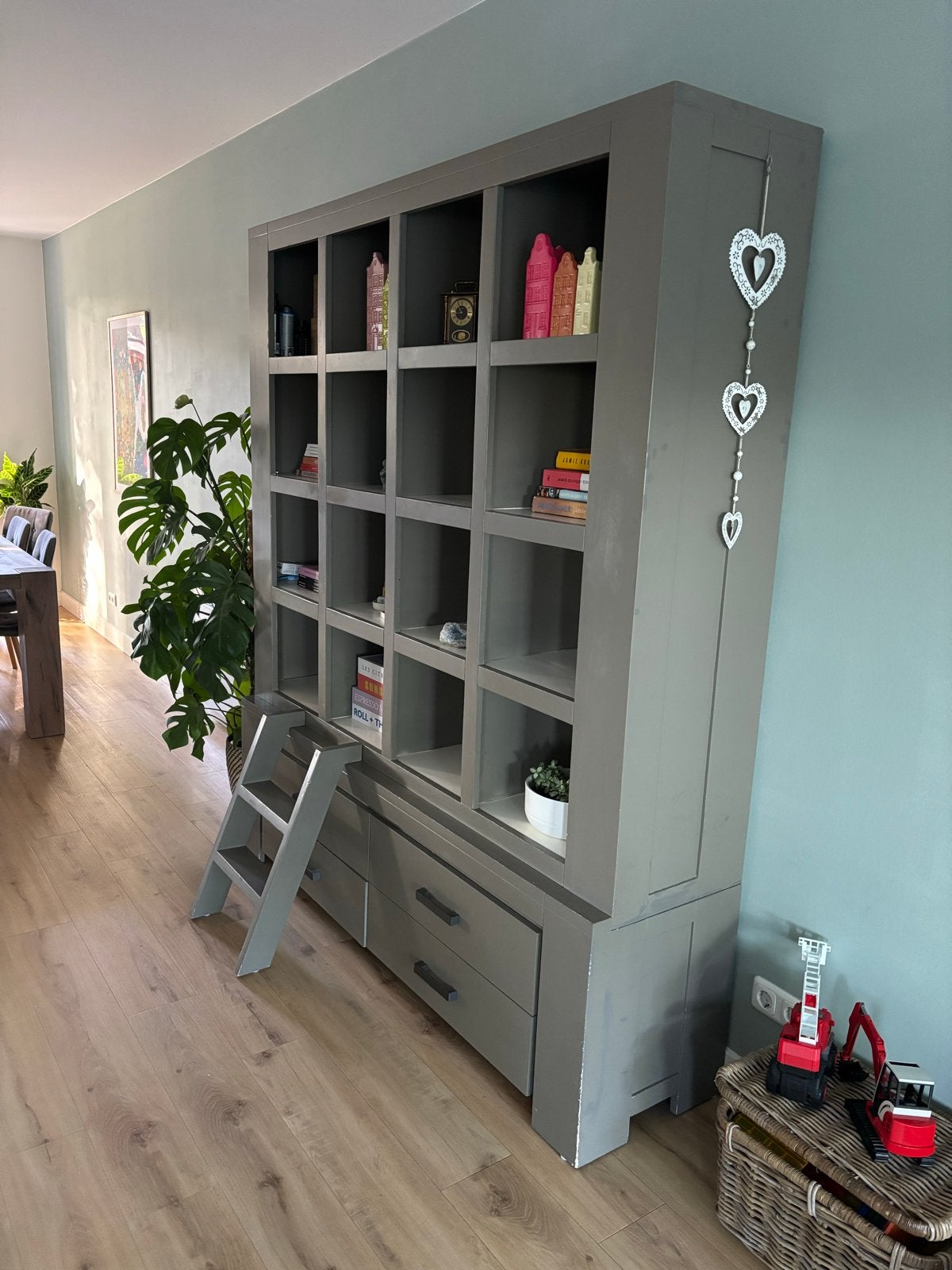 Grote boekenkast met lades en laddertje, Huis en Inrichting, Kasten | Boekenkasten, Ophalen, Gebruikt, 200 cm of meer, 150 tot 200 cm