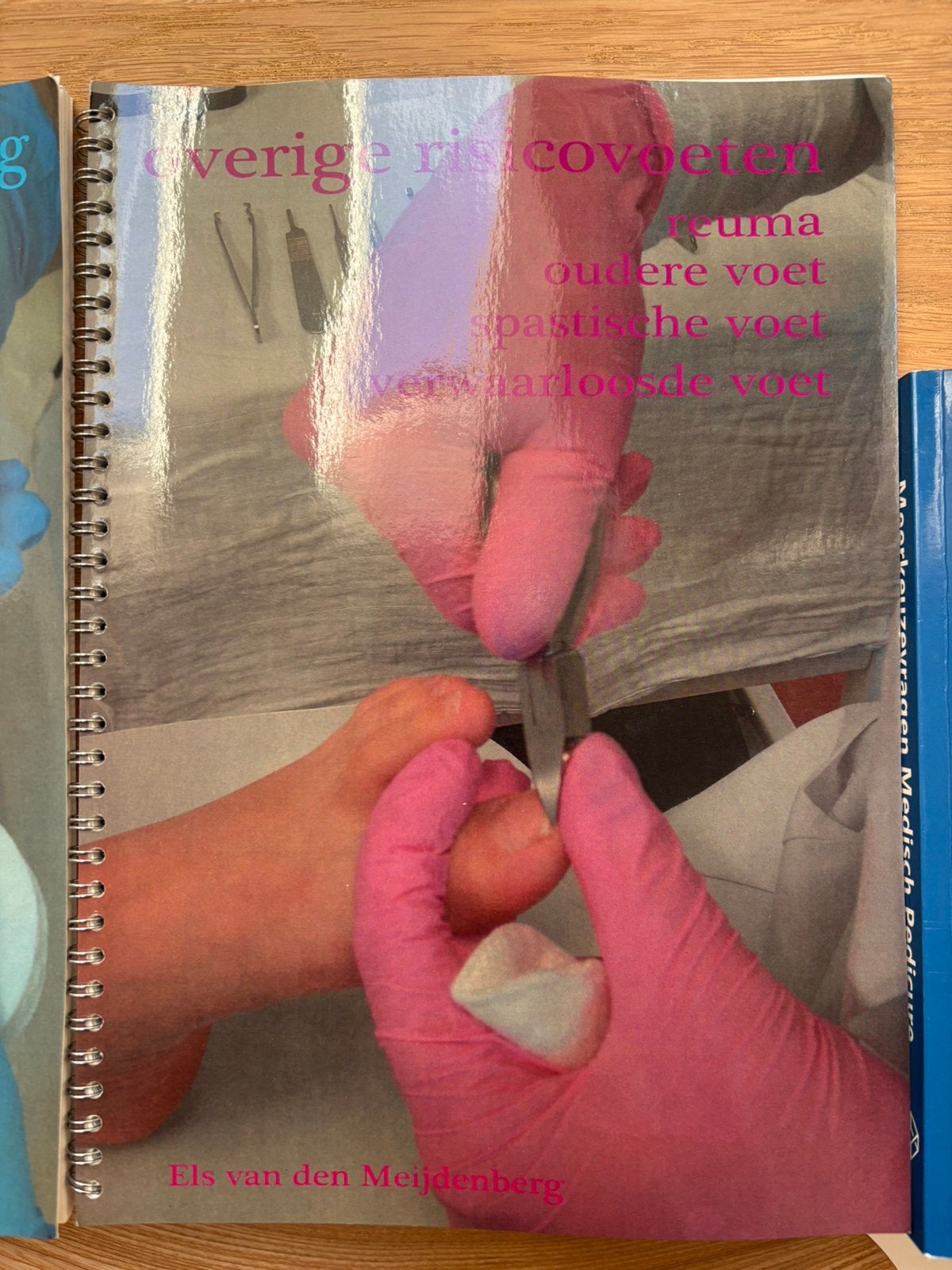 Medisch pedicure boeken, Boeken, Ophalen of Verzenden, Beta, Zo goed als nieuw