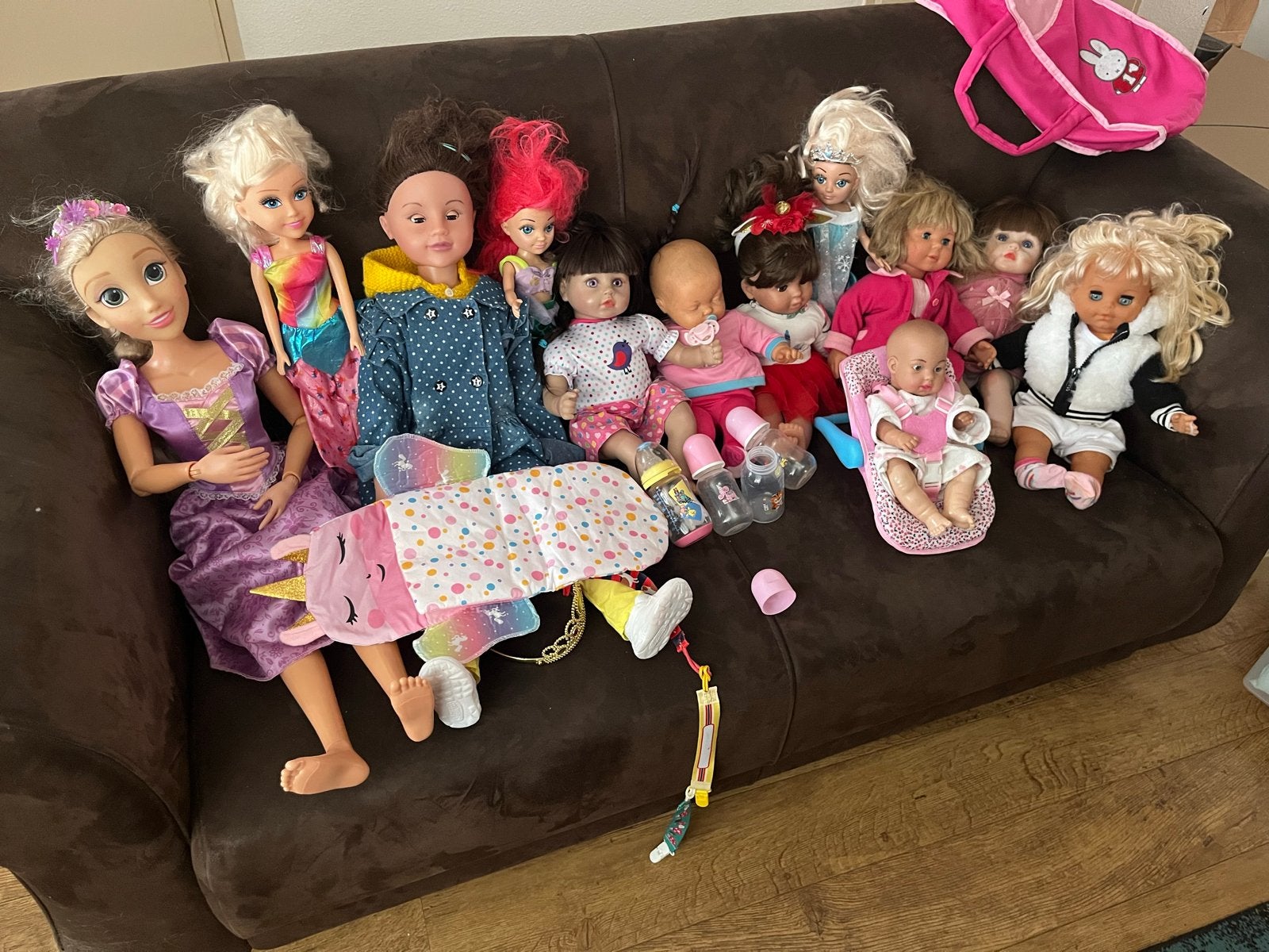 Diverse poppen met accessoires, inclusief pratende pop, Ophalen of Verzenden, Gebruikt, Babypop