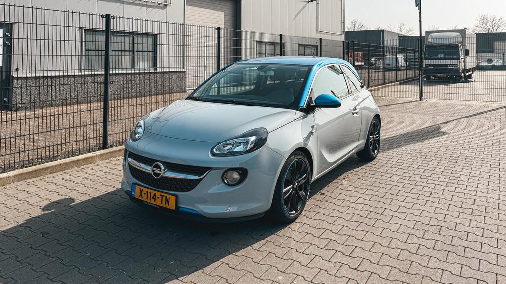 Opel ADAM 1.4 Grijs Carplay stuur/stoel verwarming Cruise, Voorwielaandrijving, ADAM, 40 €/maand, 4 cilinders