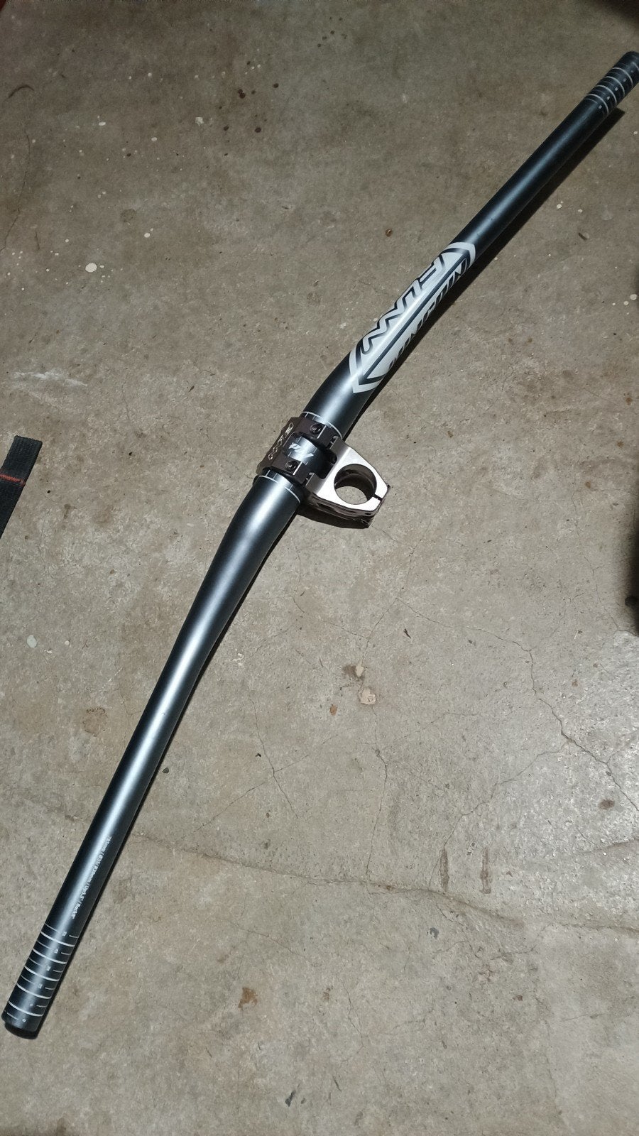 FUNN Kingpin MTB Stuur met FUNN Stem - 785mm breed, Fietsen en Brommers, Ophalen, Stuur, Zo goed als nieuw, Funn