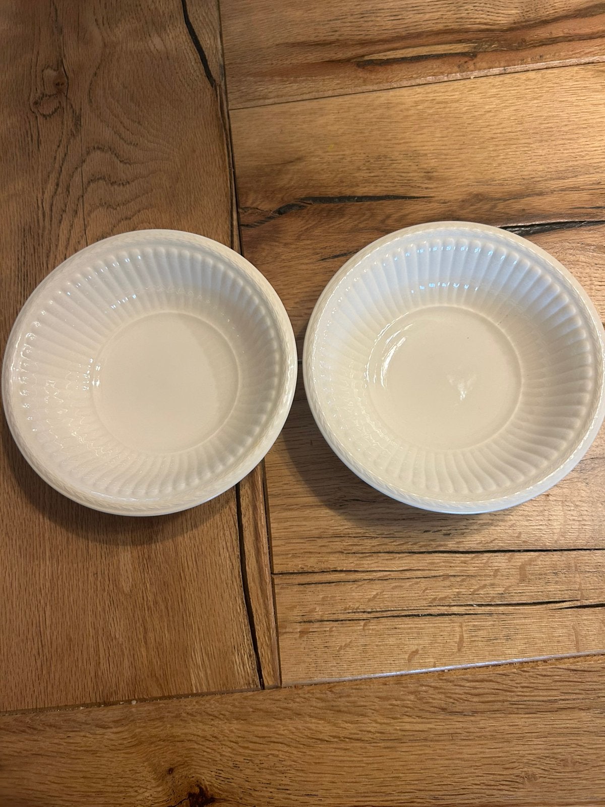 Wedgwood edme schaaltje set van 2 16 cm, Huis en Inrichting, Ophalen, Zo goed als nieuw, Aardewerk, Schaal of Schalen