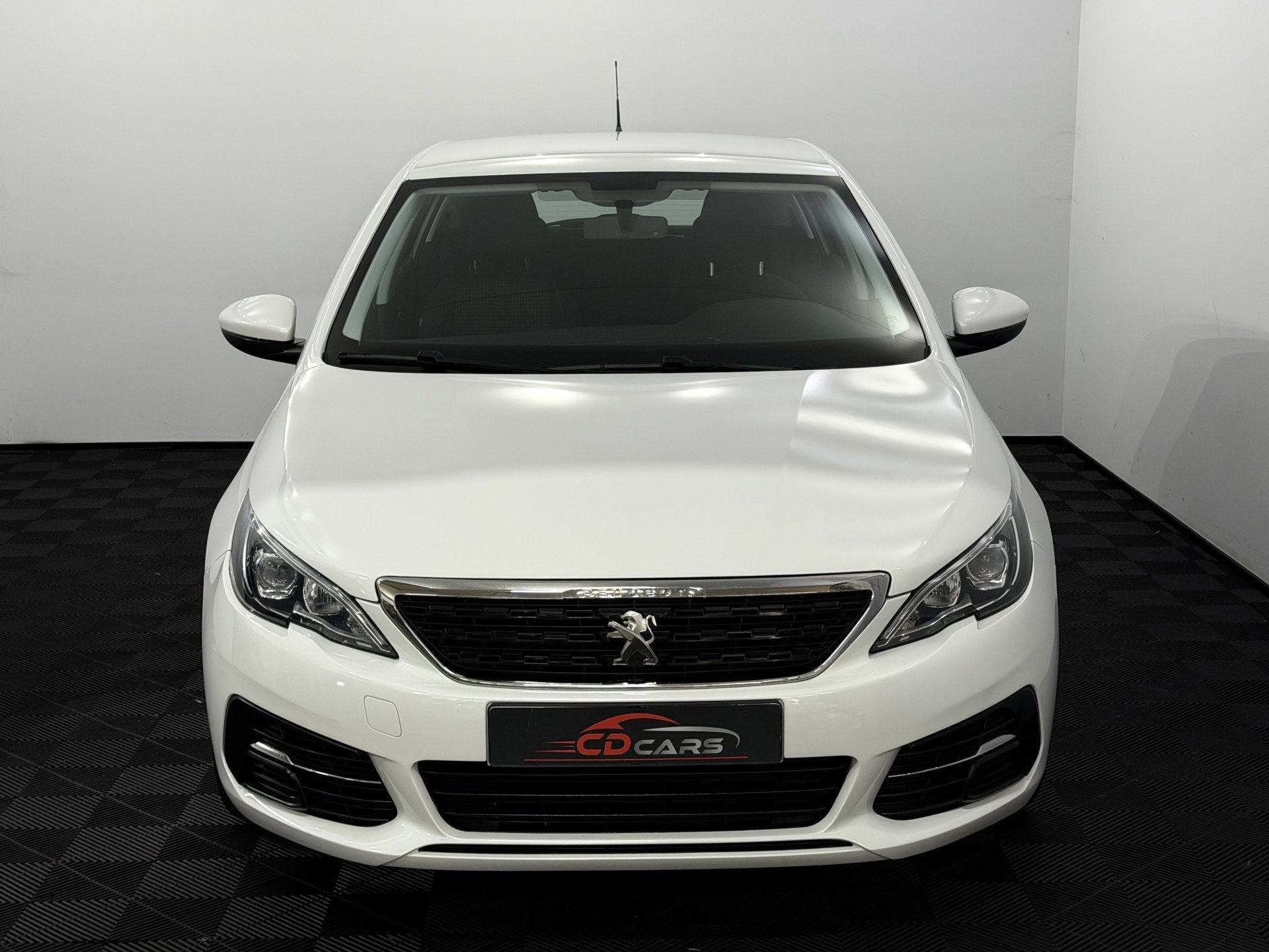 Peugeot 308 1.6 BlueHDi Blue Lease Executive Clima, Navi, A, Auto's, Voorwielaandrijving, 1160 kg, Stof, Gebruikt