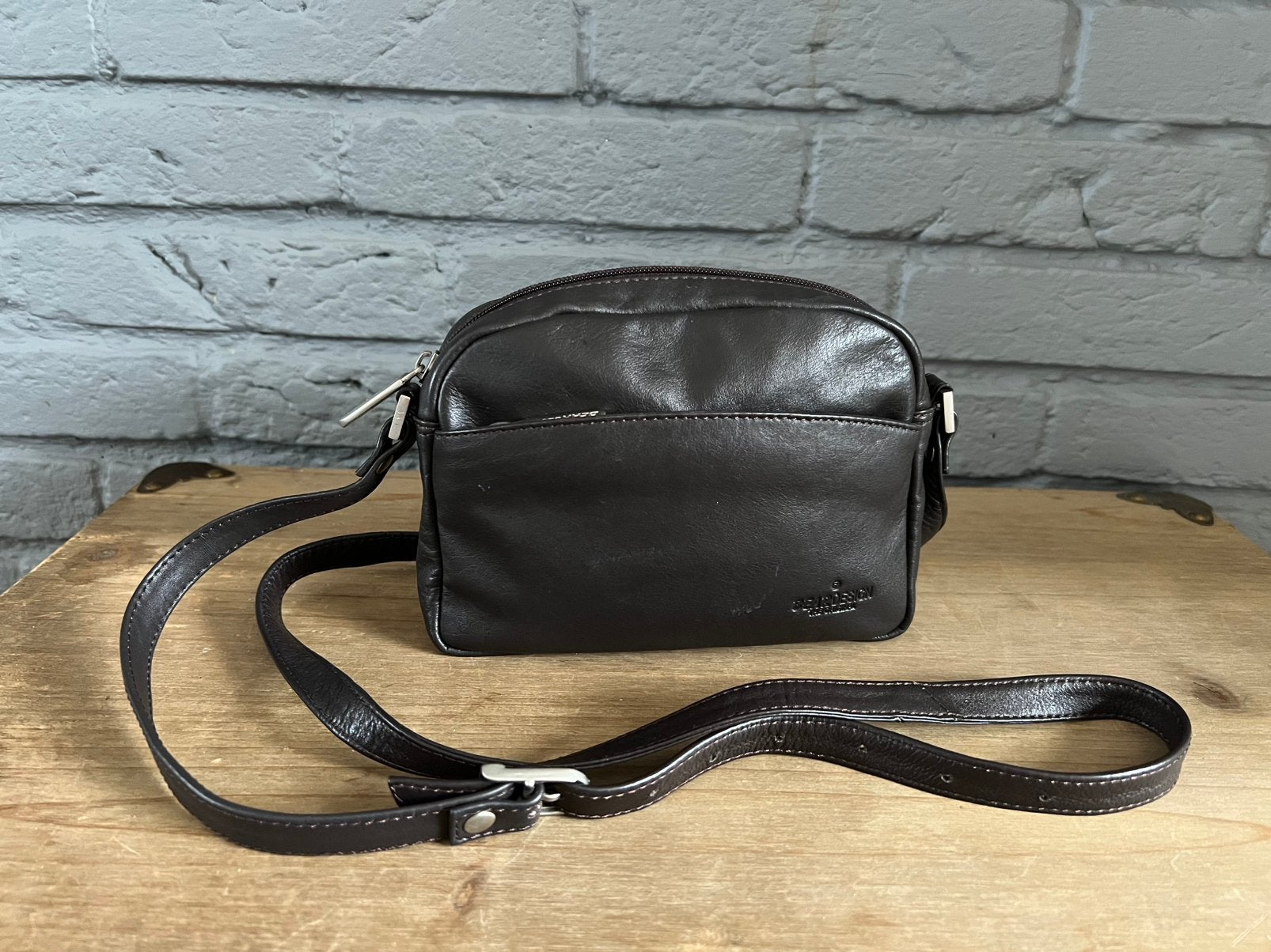 Bear design donker bruin crossbody klein, Ophalen of Verzenden, Gebruikt, Bruin, Leer