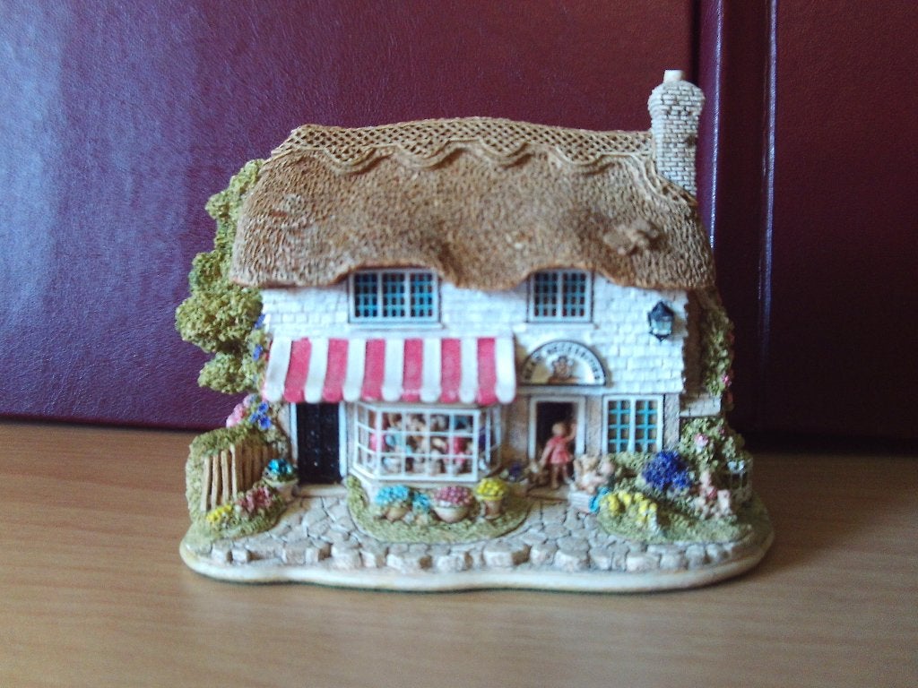 Lilliput Lane - Bear Necessities, Ophalen of Verzenden, Zo goed als nieuw, Overige typen