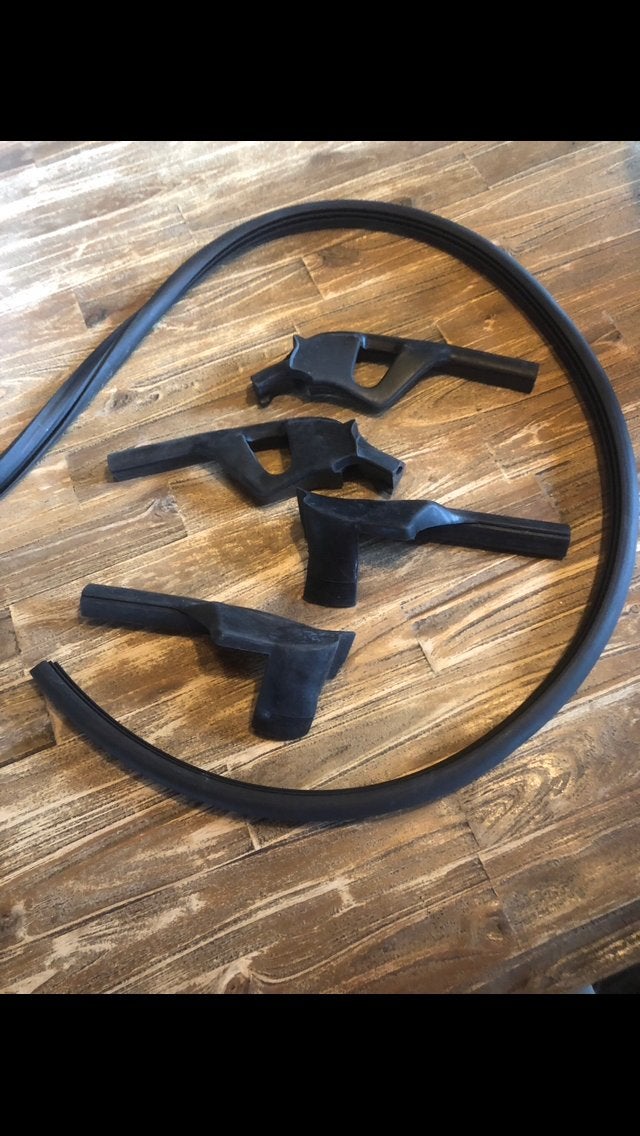 Toyota Celica T16 Targa hoekrubbers + raamrubber – nieuw (NO, Ophalen of Verzenden, Nieuw, Toyota
