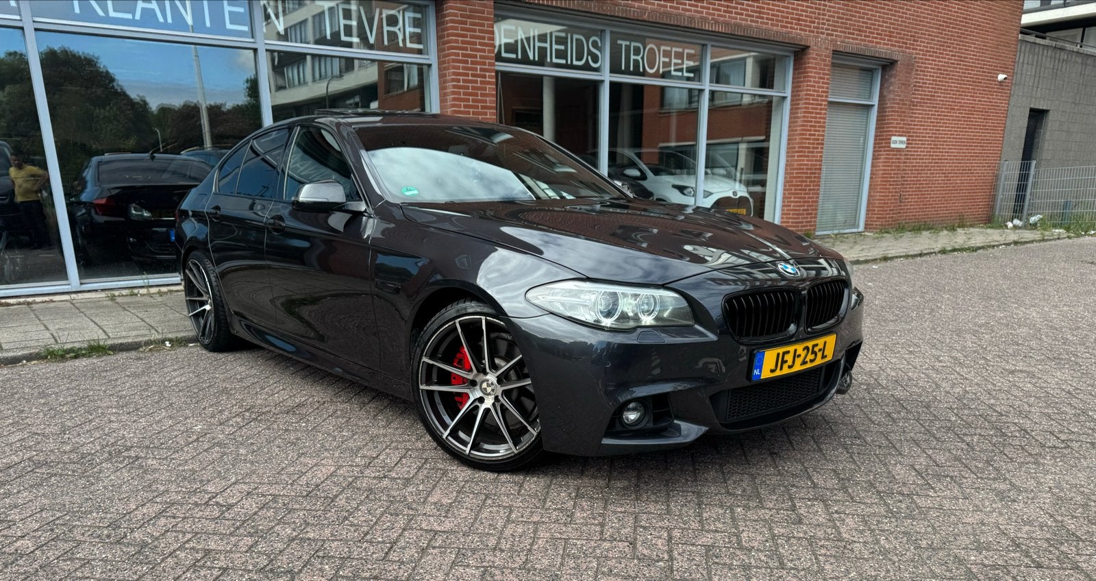 BMW BMW