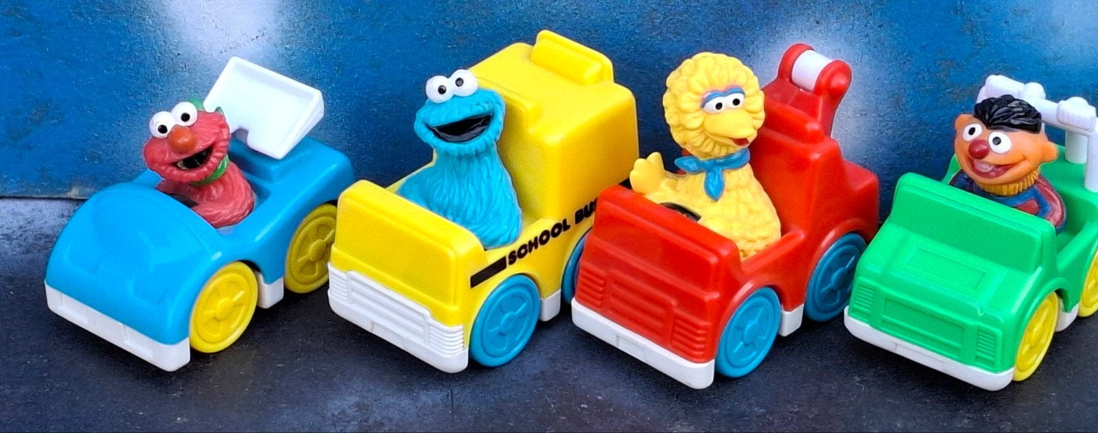Sesamstraat.  TYCO PLAYTIME Inc. Jim Henson Prod. 1993., Ophalen, Zo goed als nieuw, Overige typen, Met wieltjes