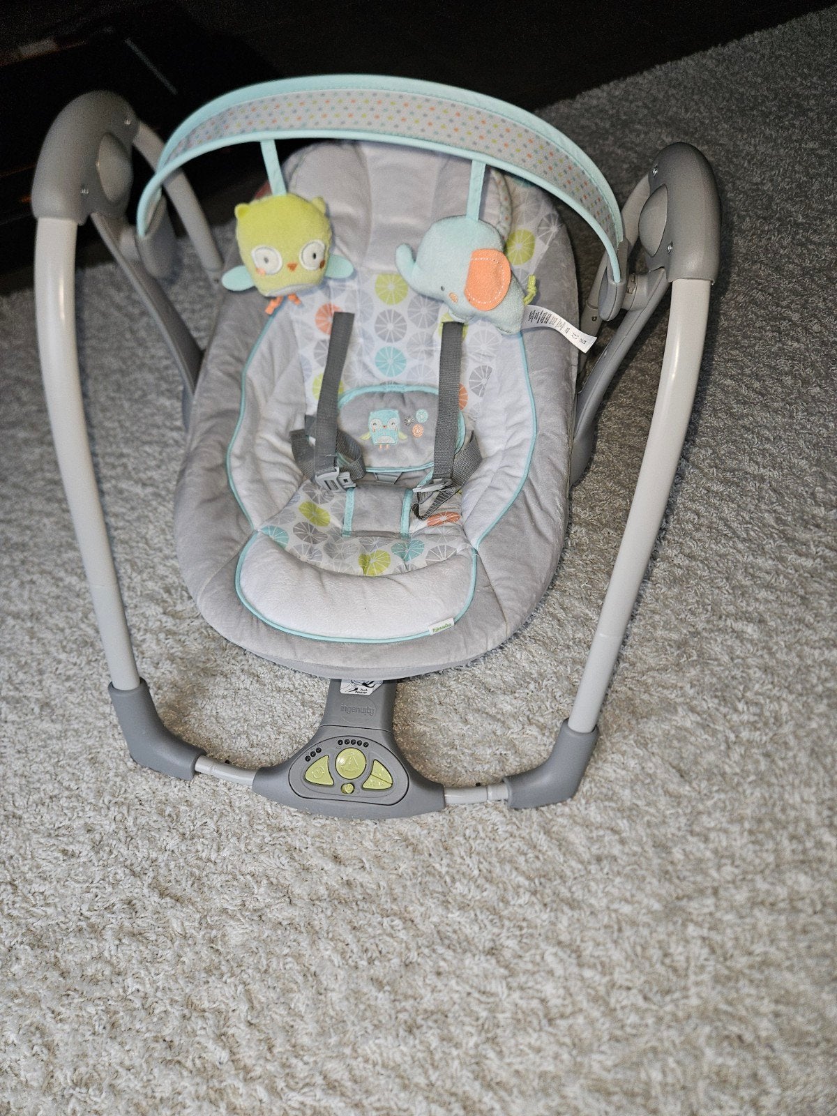 Ingenuity babyschommel met muziek en schommelfunctie, Kinderen en Baby's, Ophalen, Zo goed als nieuw